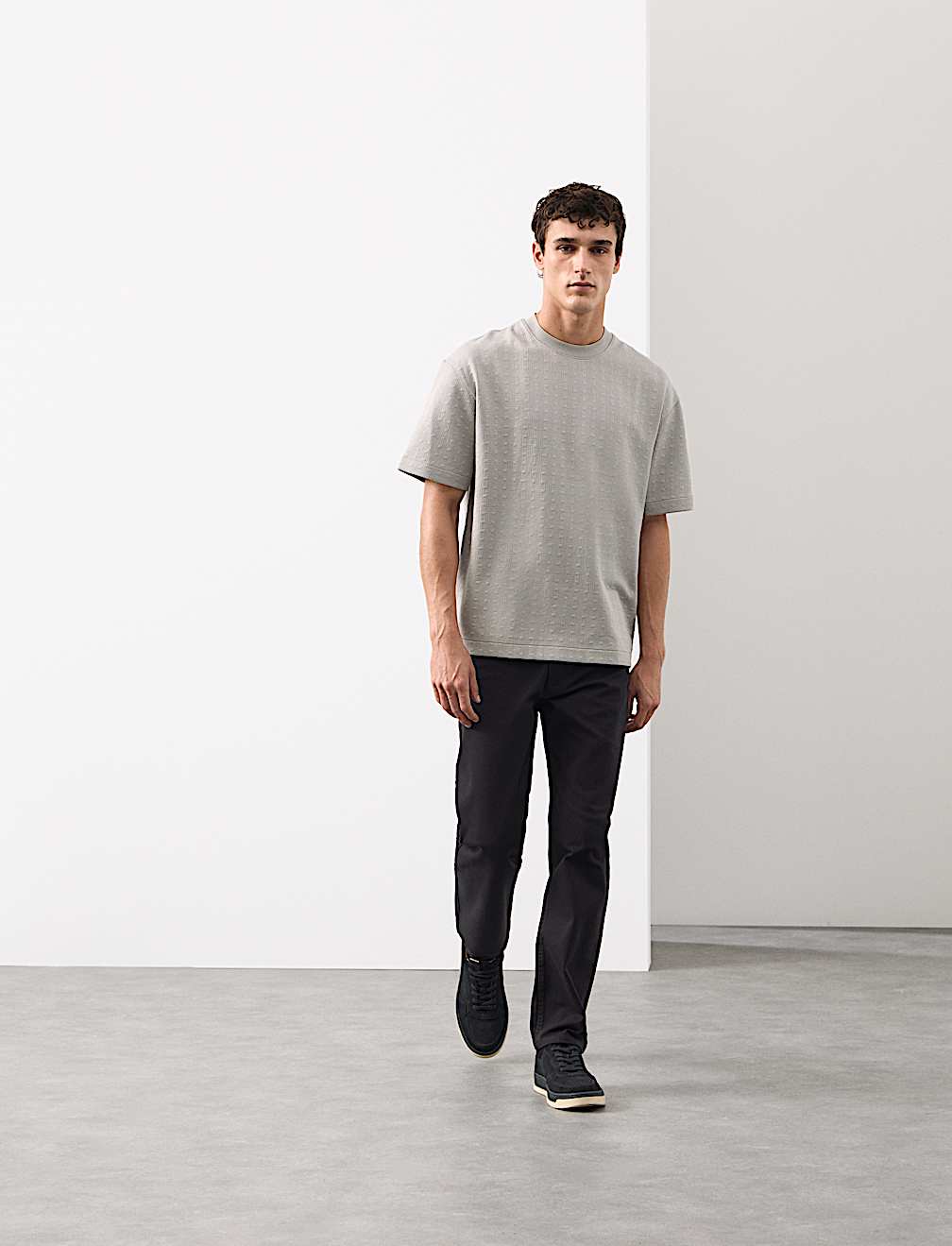 IGNIIX Textured Knit T-Shirt - Image 2